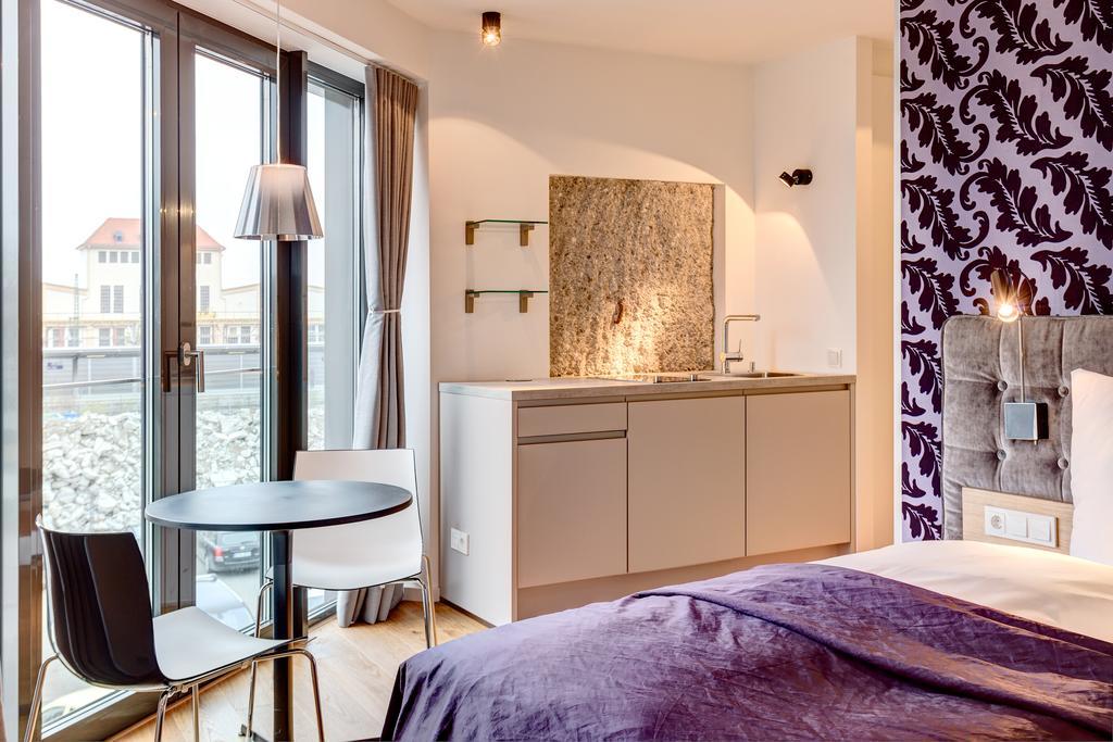 Hotel Im Bunker Munich Bilik gambar